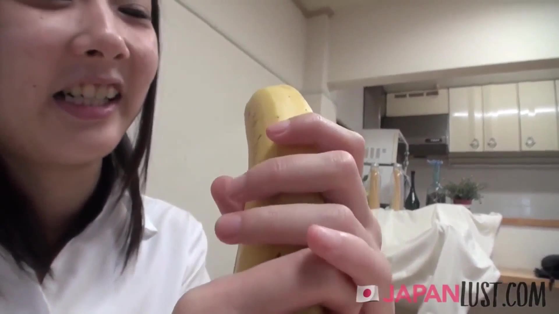 Skinny Japanese Cougar POV Sex